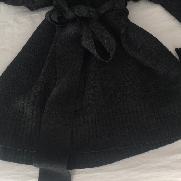 BEAUTIFUL CHARCOAL WOOL BELTED TUNIC SWEATER SZ L - Picture 6 of 8